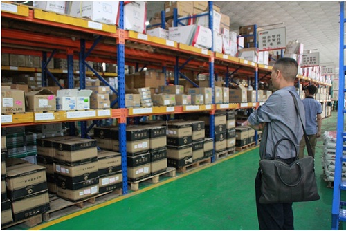 名匠裝飾集團(tuán)倉庫