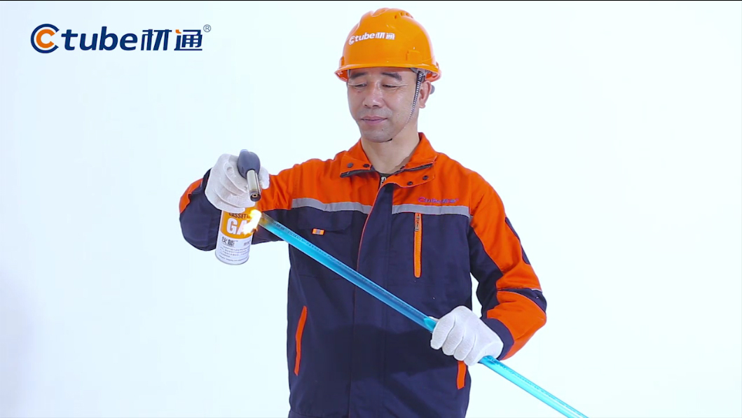 PVC��ȼ���ܵȼ�����Щ����(zh��)�И˜������ӵ���